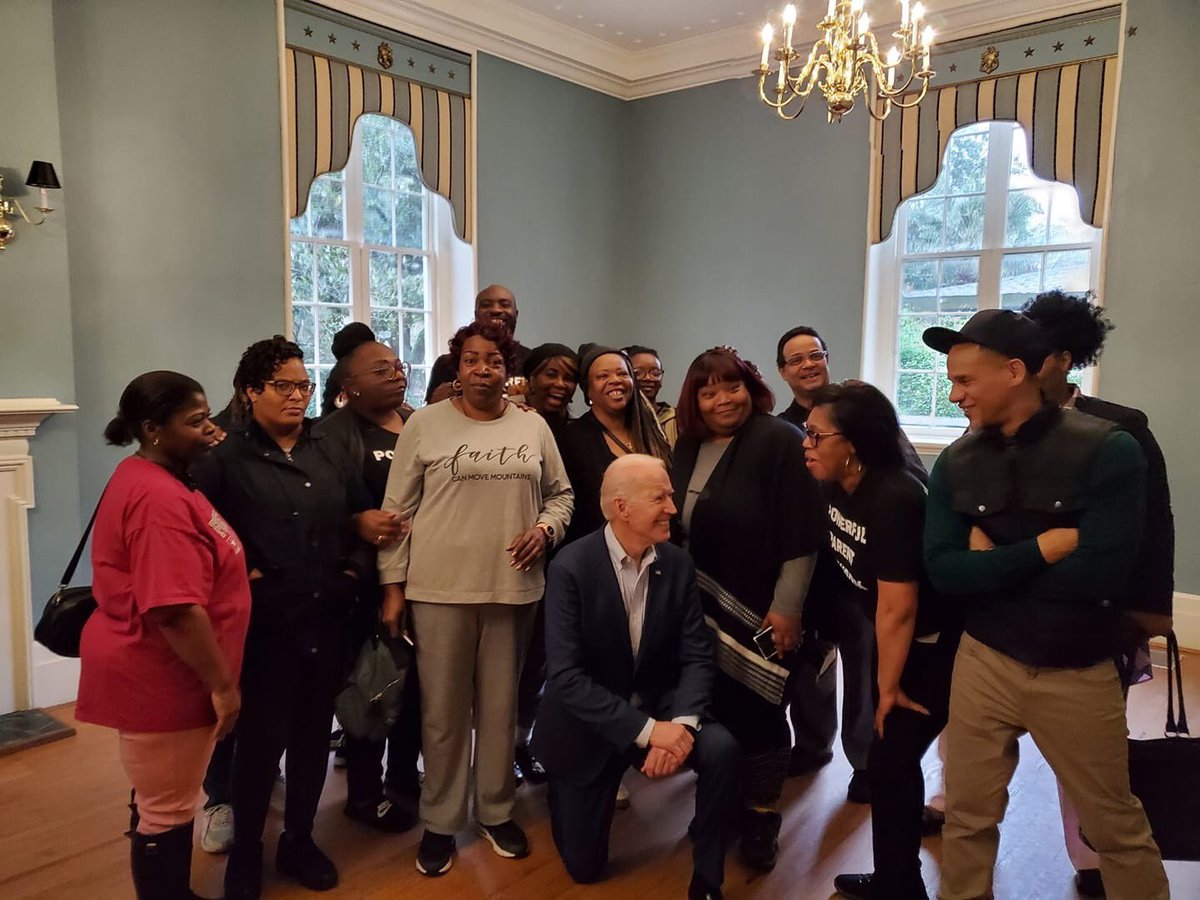 RAS_Education's tweet photo. @LadyTenn and the #ParentPowerNetwork met with @JoeBiden to demand action on ensuring all parents have choice, regardless of race or income! @GrtCMDSchools @memphis_lift https://t.co/yeUsODOCYw
