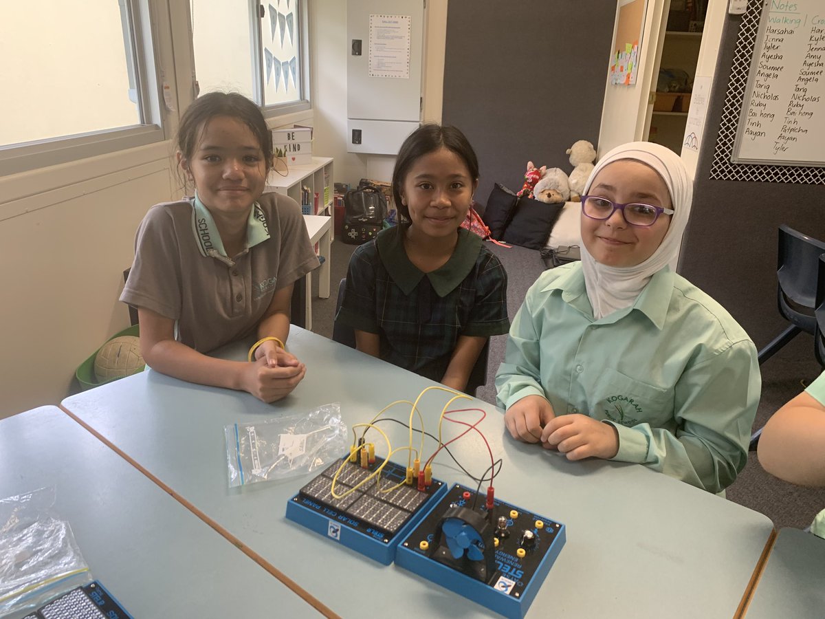 despinatso's tweet photo. Thank you to @JCBTHS for visiting our school and engaging students in an electricity stem activity! https://t.co/Hh2afW5F17