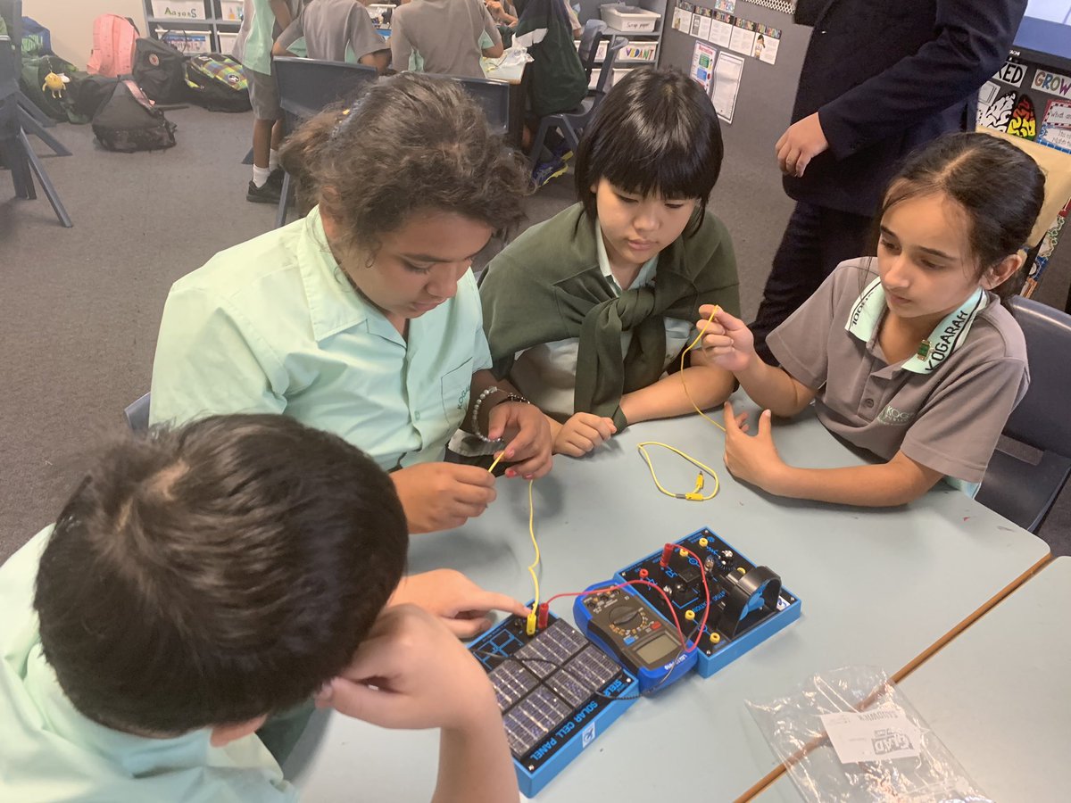 despinatso's tweet photo. Thank you to @JCBTHS for visiting our school and engaging students in an electricity stem activity! https://t.co/Hh2afW5F17