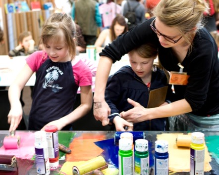 #Ottawa! Get ready to bounce, slide, climb, explore, create, dance, and sing -- this weekend only at #Kidsfest! Buy your tickets now! Family passes are available>> kidsfestottawa.ca/tickets