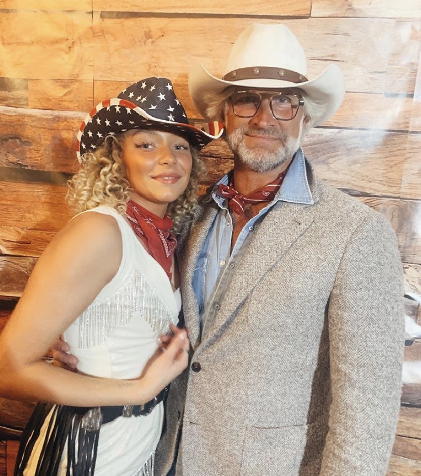 bsmredknights's tweet image. The BSM community showed up rockin’ boots &amp;amp; bling at the father-daughter dance this weekend! It was a fun-filled evening of music, games, &amp;amp; line dancing. The senior girls &amp;amp; their dads also continued the fun tradition of performing a dance for all attendees. Yeehaw Red Knights!