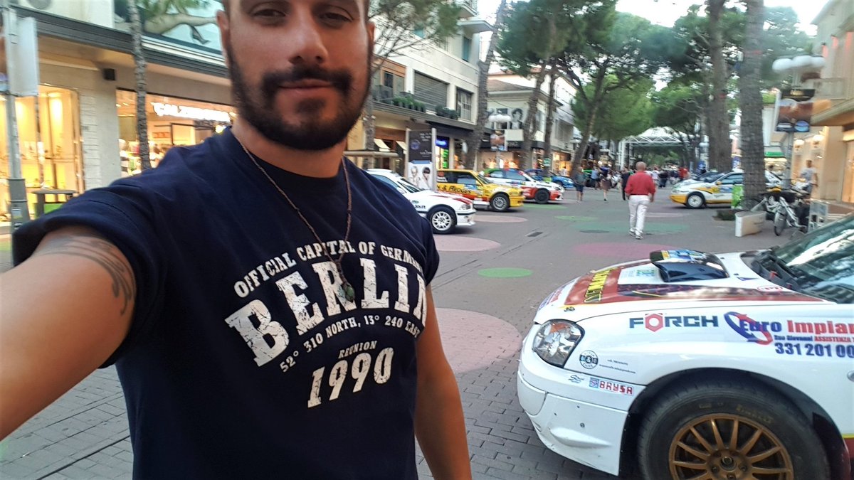JoelSepelJOELSE's tweet photo. #Riccione🇮🇹 #EmiliaRomagna #JoelSeInRiccione #JoeleSepelInEmiliaRomagna #JOELESEPEL #JOELSE #joelsepel #CRUMBLENOT #giuseppeguarino #thepowersinger #SingerCrumbleaNot #houngrandeattributo #sänger #TheTalentuousOne #cn #dotato24 #GUARINOGIUSEPPE #TheGreatDude #bestoriginalmusician https://t.co/IZ7denVhye