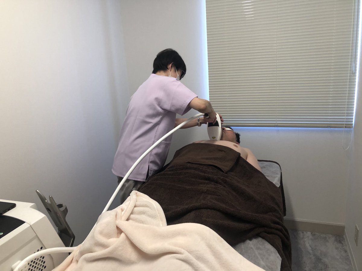YYoshily's tweet photo. 新しく懇意になってる方の美容クリニックがオープンされるというので、訪問してきました。

新規オープン価格でとってもお得。

#AIMbeautymedicalclinic
#医療脱毛
#痛くない医療脱毛
#HUIF
#看護師さん、募集中
#ヒゲ脱毛 https://t.co/iORAqDg6R9