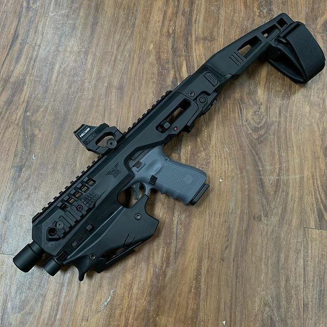 MartinsCFcom's tweet photo. @caagearup MCK. Fits both compact and full-size glocks. #glock #edc #9mm #transformer #pistol #gun #gunsofig https://t.co/7vhEjs6b9A