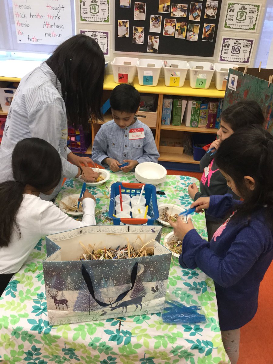 JenniferCadogan's tweet photo. Scientist in the school. https://t.co/i10FC96tkH