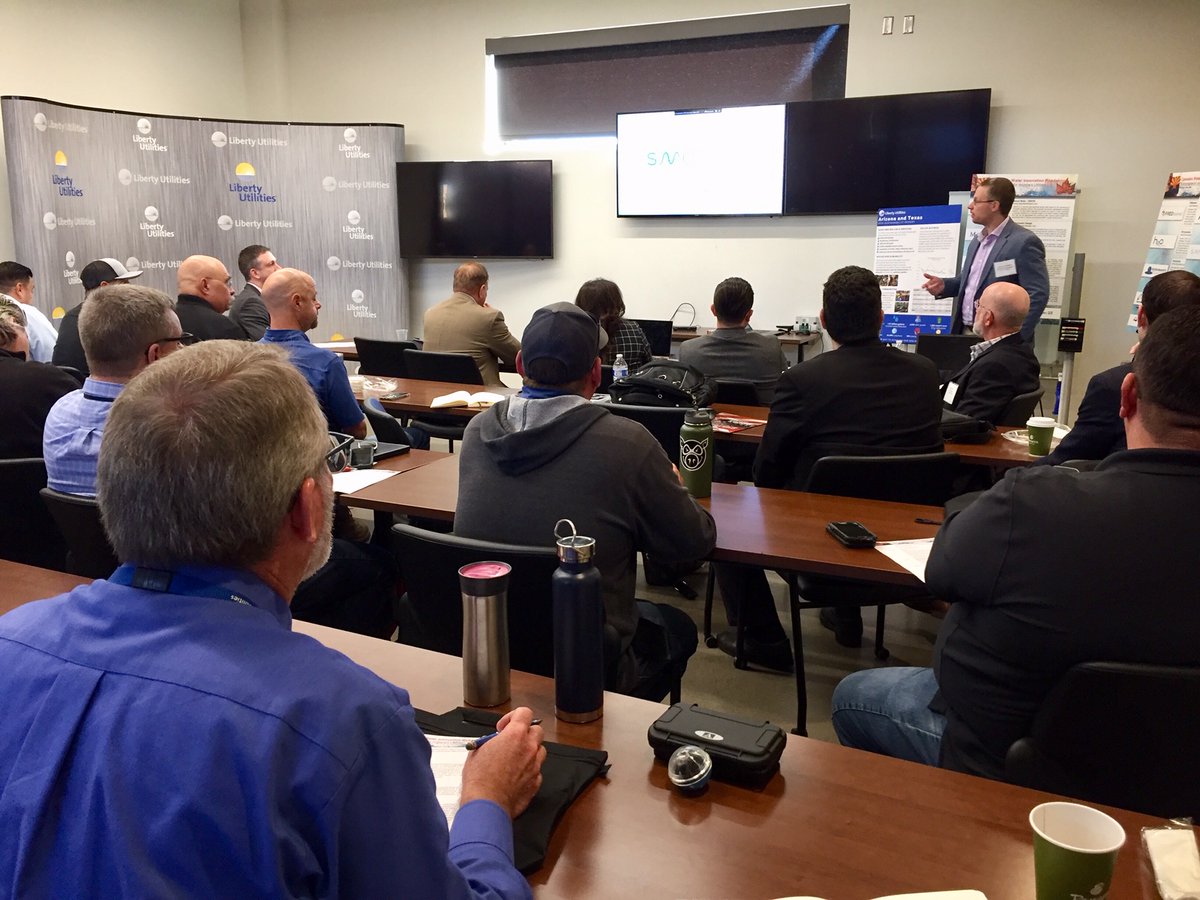 QuebecLA's tweet photo. Smartrek and H2O Innovation wind up three days of presentations to water utilities during the Canada Water Innovation Roadshow. #QuebecLA #economie @MRIF_Quebec @economie_quebec https://t.co/KhbPiw3Lco