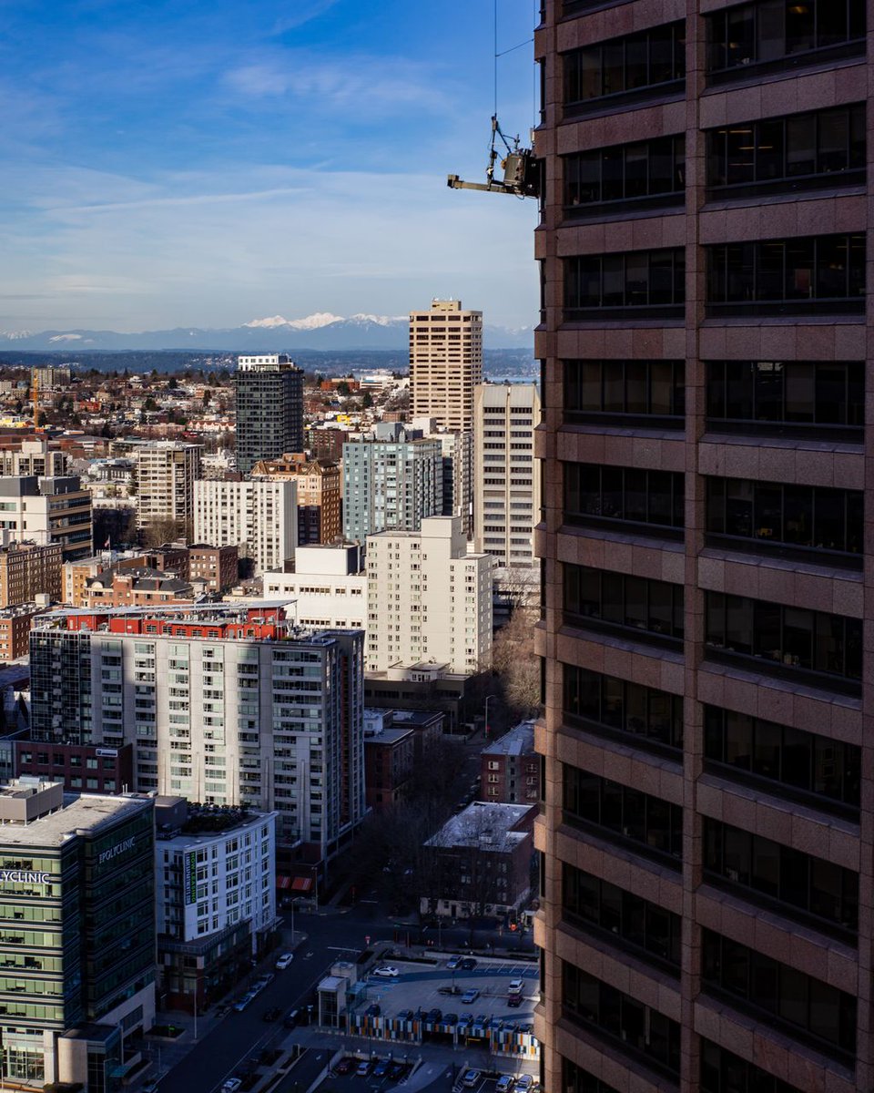 UTJournal's tweet photo. "On a planet with vast amounts of space, we choose cities."
Glaeser, Triumph of the City
#IJUT #UTJournal #cities #urban #urbanism #urbanform #builtenvironment https://t.co/vj719sJxFy