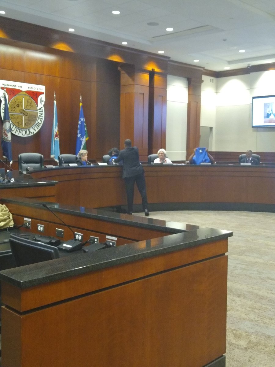 #BuildingtheBestSPS Dr. Gordon recognizes School Board Appreciation Month