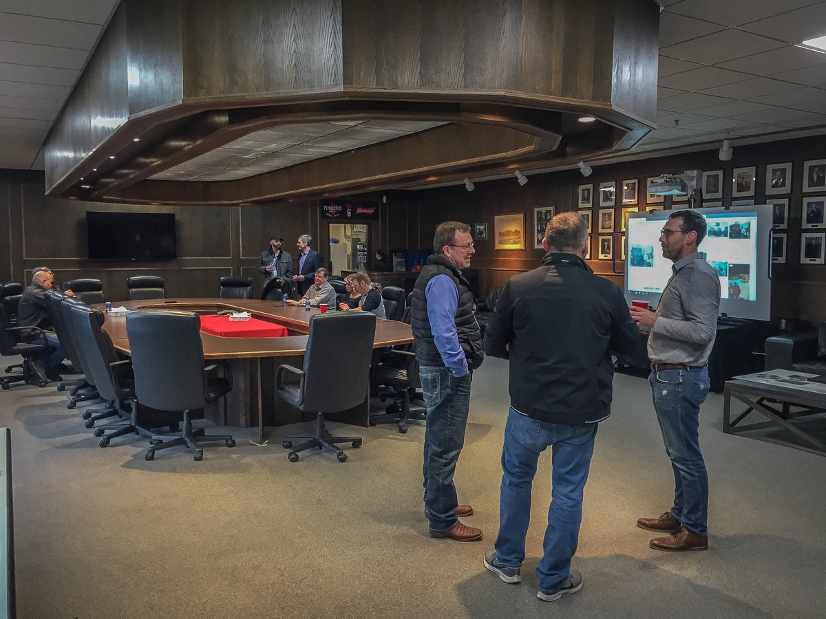 AG_EXPO's tweet photo. Be sure to stop by the #AGEXPO #TWEETUP @AG_EXPO on now in the @ExParkLeth Boardroom!
MORE:
https://t.co/A69CN6rStq
#yql #lethbridge #itsattheex #itswhatwedo #yyc #yeg #yxh #agexpo #agriculture #alberta #canada #abag https://t.co/6TxeqkHcJj