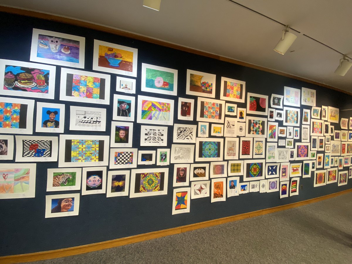 CorkranMSFACS's tweet photo. Check out the super impressive @corkranart show at the Glen Burnie library! @CorkranMSAACPS #AACPSAwesome #CMSAVIDAwesome https://t.co/VnOhNqk3gM