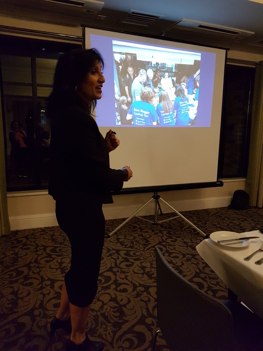 Yamni Nigam (@yamnette) on Twitter photo A pre-dinner Wounds and Maggots talk in beautiful Oxford tonight! Thanks SALP <a href="/AdvanceHE/">Advance HE</a>! Didn't even need a bucket....@HumanandHealth <a href="/SwanseaUni/">Swansea University</a> A pre-dinner Wounds and Maggots talk in beautiful Oxford tonight! Thanks SALP <a href="/AdvanceHE/">Advance HE</a>! Didn't even need a bucket....@HumanandHealth <a href="/SwanseaUni/">Swansea University</a>