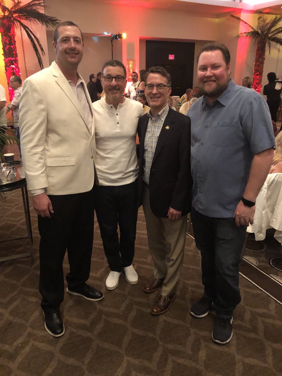 Chris_Little's tweet photo. Hanging with President Vince Malta at the closing reception for the RPAC President’s Circle meetings. Fun evening wrapping up a great couple days. #RPACPCConf https://t.co/UZccFAXS9X