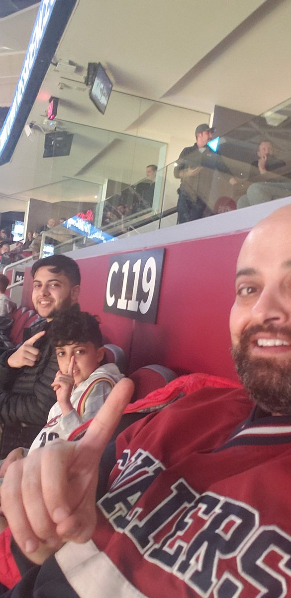 HEARTofAmherst's tweet photo. @RMFieldHouse HIS 1st GAME #GOCAVS https://t.co/SpZ84VSfy5