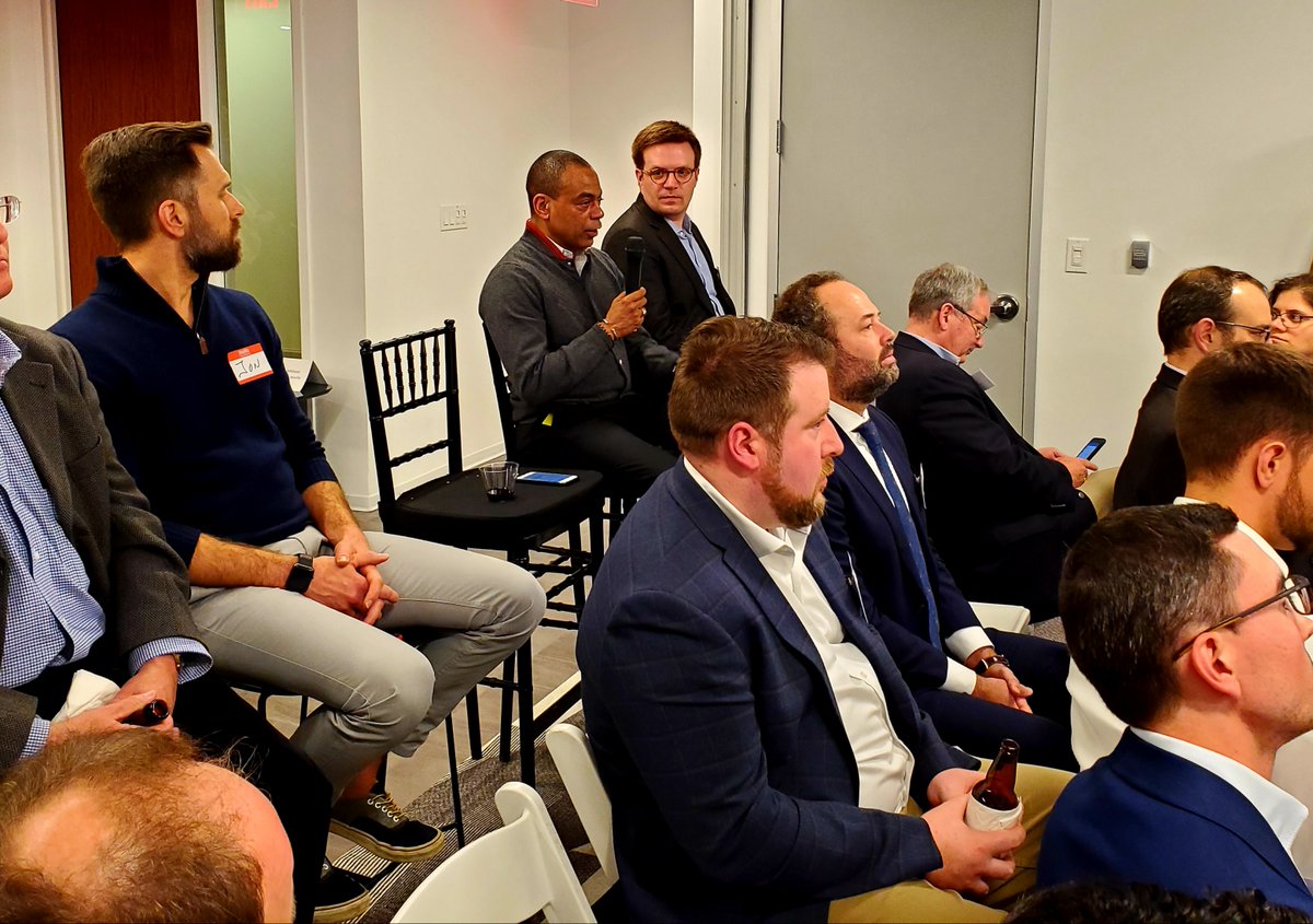 Thank you to our fantastic panel <a href="/snovosad59/">Steve Novosad</a> <a href="/HNTBCorp/">HNTB</a>, Alice Tornquist <a href="/Qualcomm/">Qualcomm</a>, John Kwant <a href="/Ford/">Ford Motor Company</a>, &amp; Ed Bradley <a href="/Toyota/">Toyota USA</a>! Special thanks to our moderator &amp; host Robbie Diamond <a href="/Securing_Energy/">SAFE</a>, co-host <a href="/CarTalkDC/">CarTalkDC</a>, &amp; event attendees!  #safetyspectrum #DSRC #CV2X #V2X