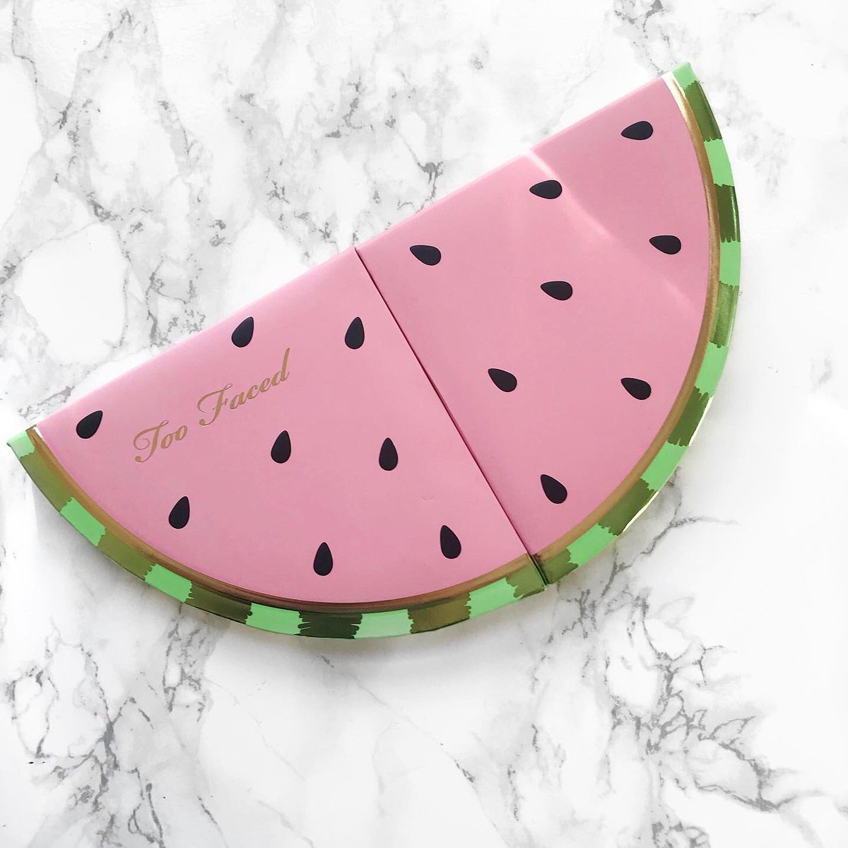 beauty_kmg's tweet photo. Posted this cutie today on insta! Please check it out! ๐
@TooFaced #watermelonslice #watermelonmakeup
ALSO Iโll be following anyone who adds me on there, just drop your ig below so I can make sure to get ya! ๐ฅฐ https://t.co/vdsQJxpUoC