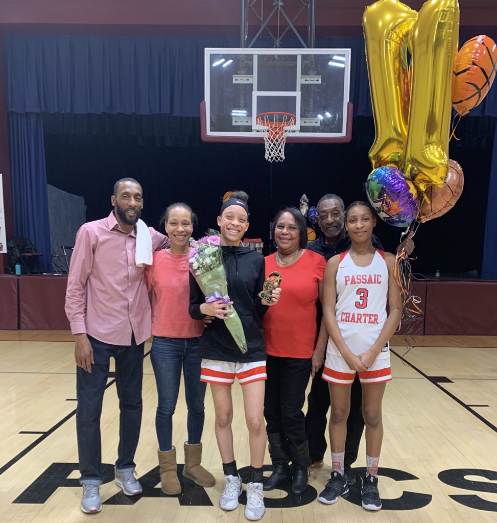 tyah_baller's tweet photo. Senior Night was a huge Success !! S/O to my mom/dad for setting it all up🥰We got the “W”! I messed around & almost got a triple dbl w/24p 10r 6a 6s #LeftMyMark #4YrStarter #AllTimeAssistLeader #ConferenceChip #LeagueChip ✌🏽#StatesUpNext #NotDoneYet @gldynbrwn @CoachTYwhs https://t.co/gEnuAEuqR1