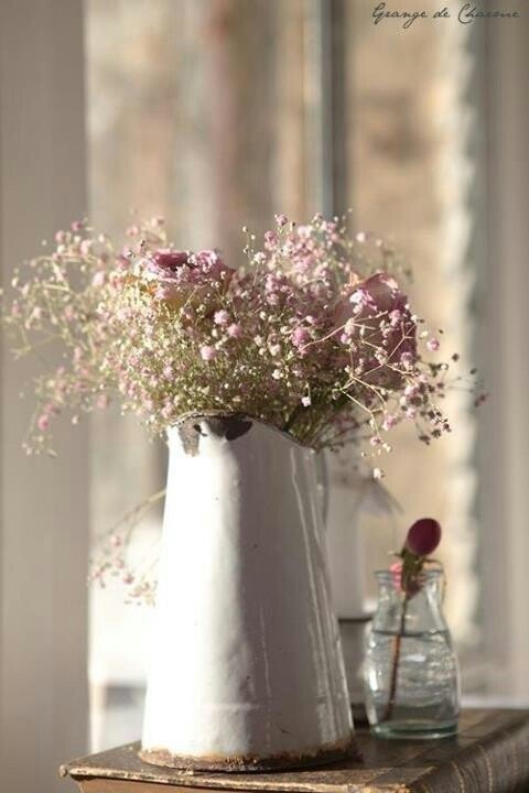 누군가에게
기대는 사람은

그 사람에게
부담을 주고있는 것 이다

누군가랑 있을 때
편안함을 느끼는 것은

그 사람이
당신을 배려하고 있는 것 이다