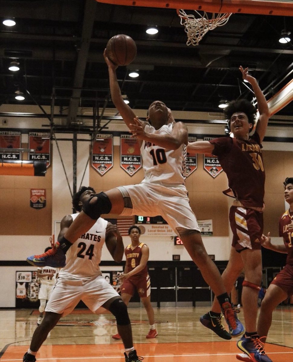 PittHighHoops's tweet photo. 🖤🧡 https://t.co/5VPWhLfDLS