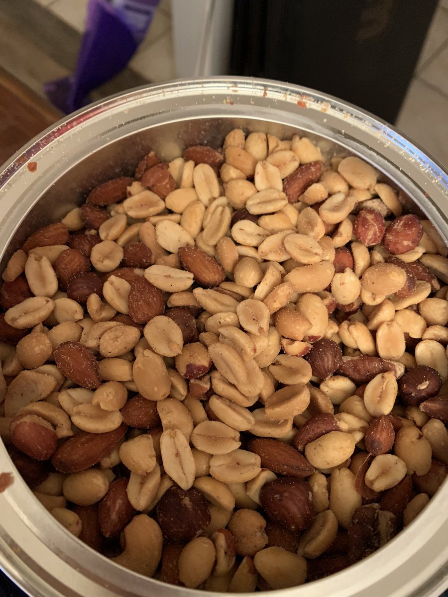 Outlasters's tweet image. Pretty sure they lied. Should be more than 50% peanuts. #planterspeanuts #peanuts #planters