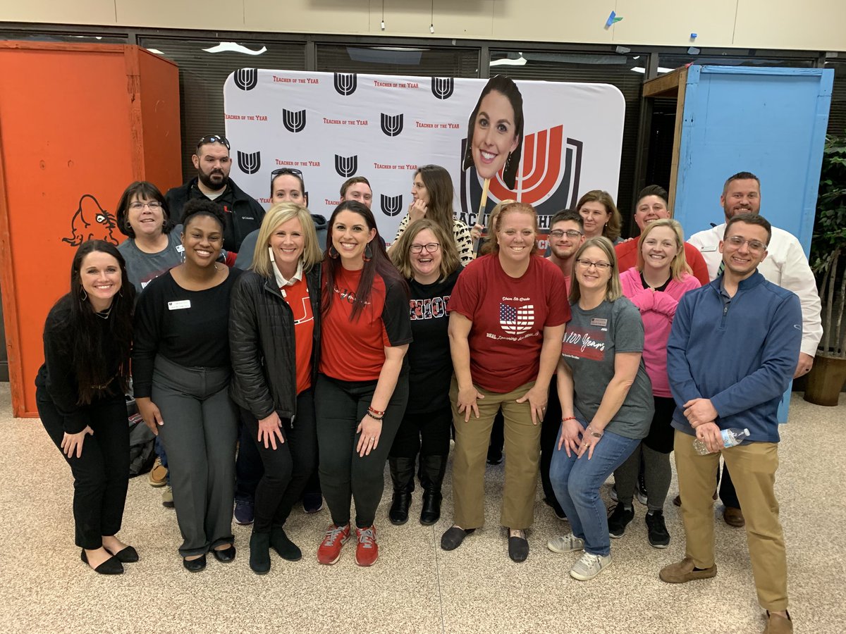 Love our Teacher of the Year Mrs. Collins! ❤️ #thebestofU ⁦<a href="/UnionSchools/">Union Schools</a>⁩