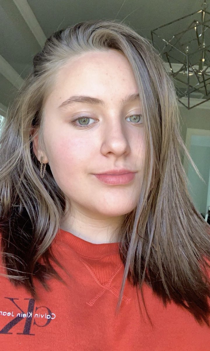 imhannahsack's tweet photo. Just wishing I was at the beach today 📸☀️💚🏝️ #naturallight #naturalhair #greeneyes #younghollywood #sagaftra #actresslifeforme #youngactress #auditionphotos #auditions https://t.co/b4JNBhJuJ1