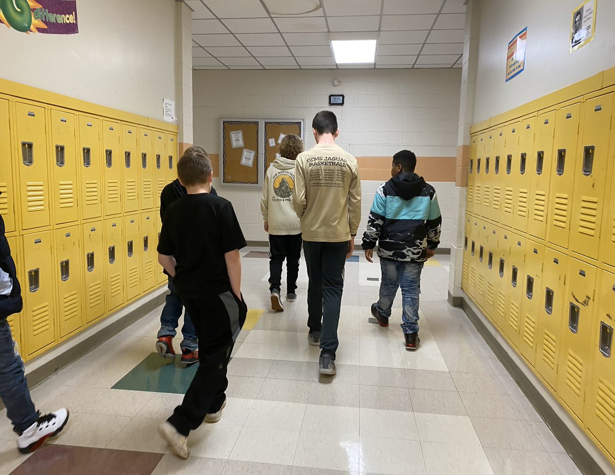 royal_counselor's tweet photo. Great visit to @CCMSJags today with our @RoyalElementary 5th graders! Thanks @Ms_Swann1908 #iloveroyal #RESKnights @jelong12 @CWilliams0203 @EngemanMichael https://t.co/jL7gRQaLLf