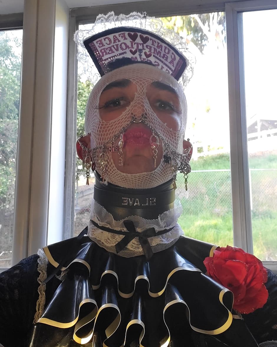 RubberCamille's tweet photo. I wanted to thank @GoddessSativa for these wonderful eye lashes!! I can't wait to use them 🥰
Also have a fishnet hood one! @MistressVixenn inspired me with one of her awesome photos. Thank you Mistress 😊
#lashes #fishnethood #sissymaid #bitch #femsub #facechain #humiliation https://t.co/T2emYDF9QF