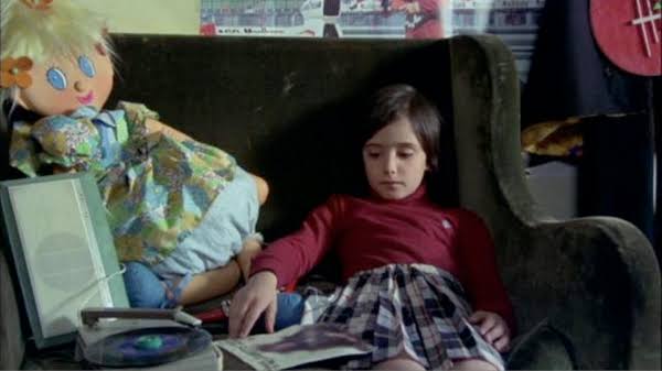 Lost in turntables! (Part IV) 'Adua e le compagne / Adua and Her Friends' (1960 / Antonio Pietrangeli) 'La peau douce / The Soft Skin' (1964 / François Truffaut)'Cría cuervos / Raise Ravens' (1976 / Carlos Saura) 'Jackie Brown' (1997 / Quentin Tarantino)