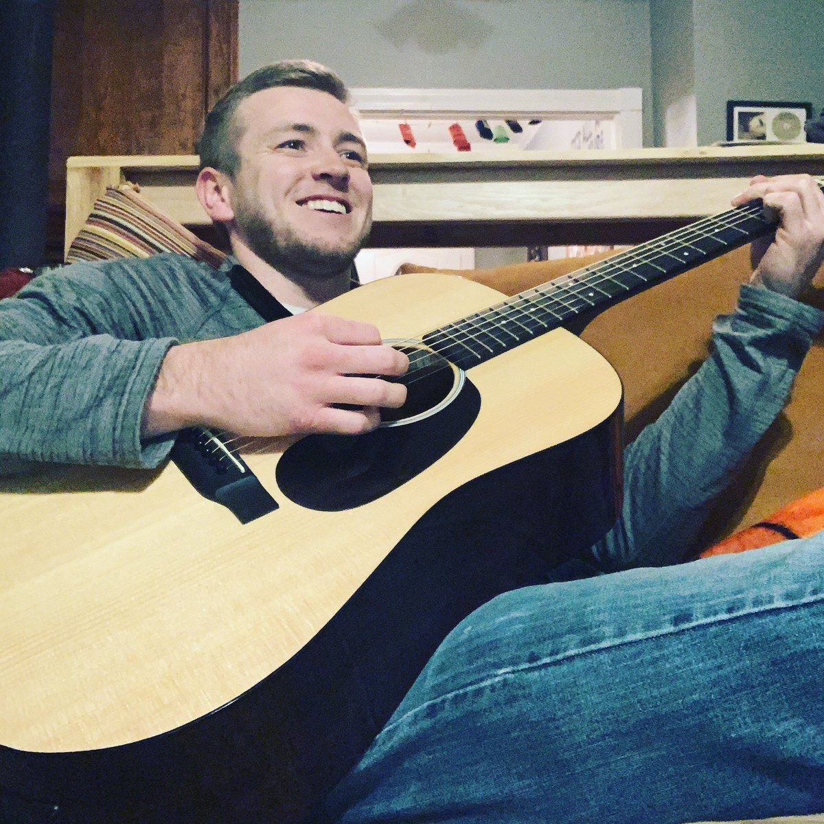 BrytonStoll's tweet photo. Getting some practice in before the show at @TPACtix on Saturday night. I hope to see you there! Tickets are available on Ticketmaster and at the TPAC box office. #HeartlandTroubadour
#KansasMusic #KansasCountry #MidwestMusicScene #Songwriter https://t.co/jIrLZ1GowC