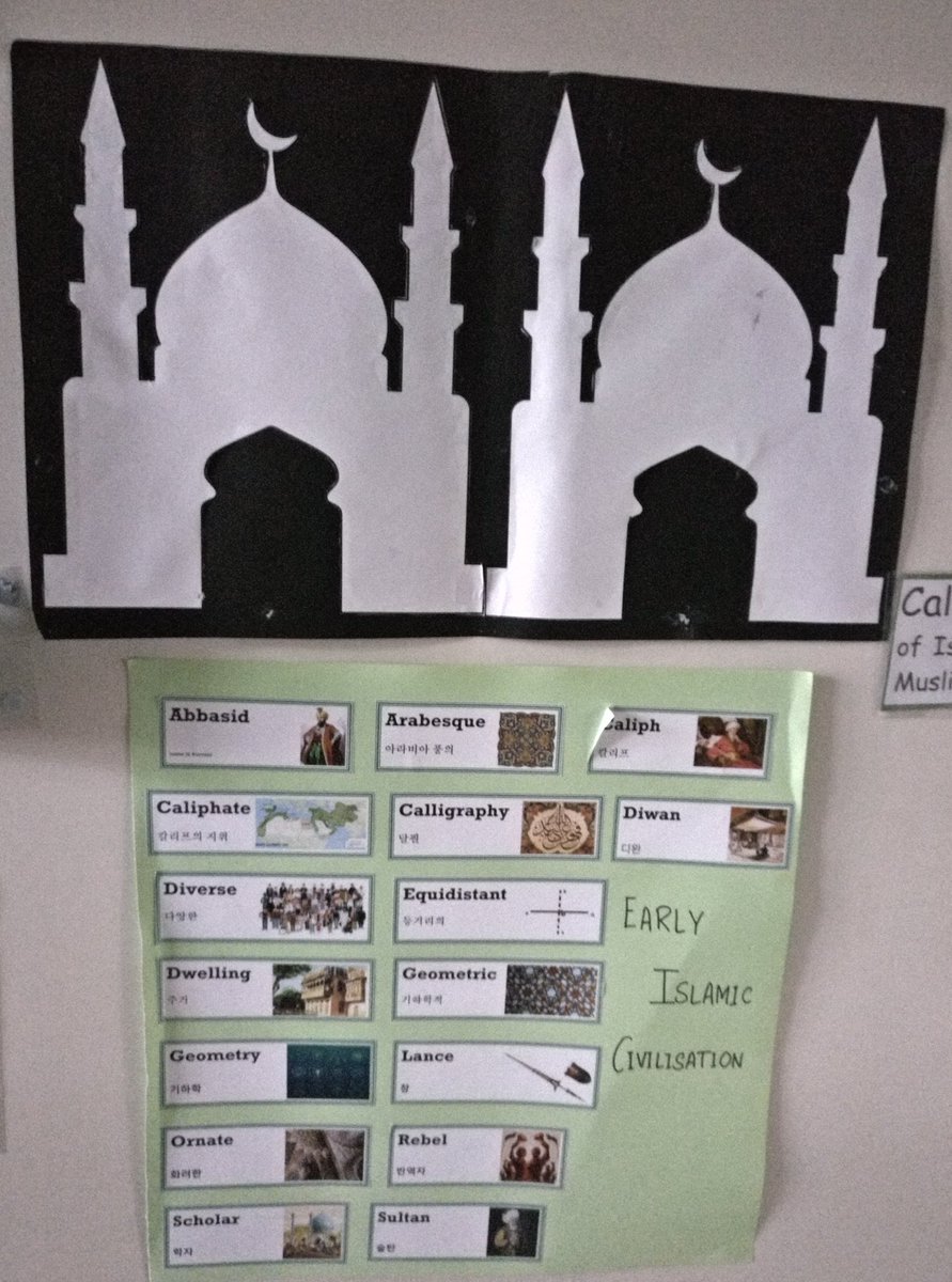 Our mainstream classes are also spaces where #translanguaging is visible! Vocabulary support with visuals for our amazing Yr 6 #ELLs

[@Kshithi1002 <a href="/TBS_Delhi/">TBS Delhi</a>]