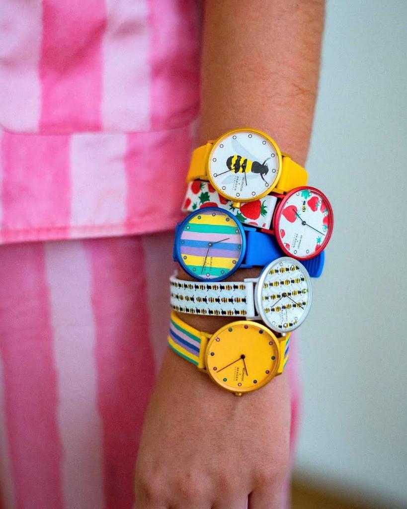 SkagenDenmark's tweet image. The ultimate #SkagenXHelmstedt #wriststack. Shop these buzzing new styles! 🐝 spr.ly/60101mtxy