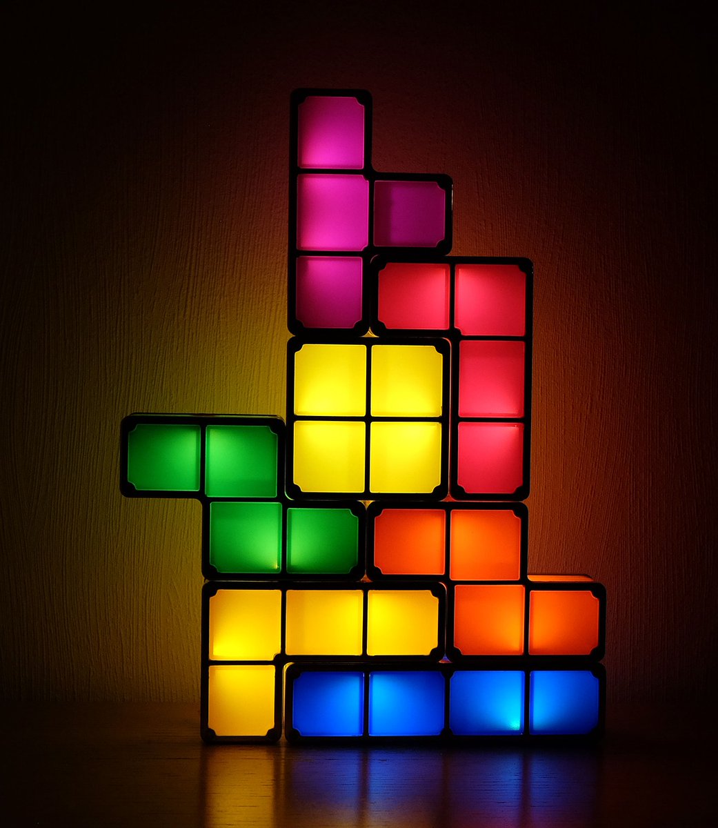 Ptsdjournalmag's tweet photo. Researchers at @Cambridge_Uni and @UniofOxford find that playing the #80s video game @Tetris_Official can reduce the frequency and impact of flashbacks for those who have experienced traumatic events. #Tetris #PTSD #PTSDAwareness #PTSDTreatment
https://t.co/xOU6bPSDve https://t.co/LmWwgVfC6j
