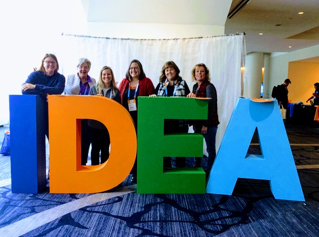 MCUSD223's tweet photo. MC's 5th teachers along with our ESL teacher took time to learn some incredible ways to help students learn at IDEA.con #WeAreMCUSD #MCRocks https://t.co/HXp3E5uuQ5