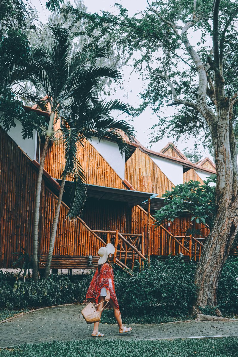Regent Chalet Hua Hin tweet media