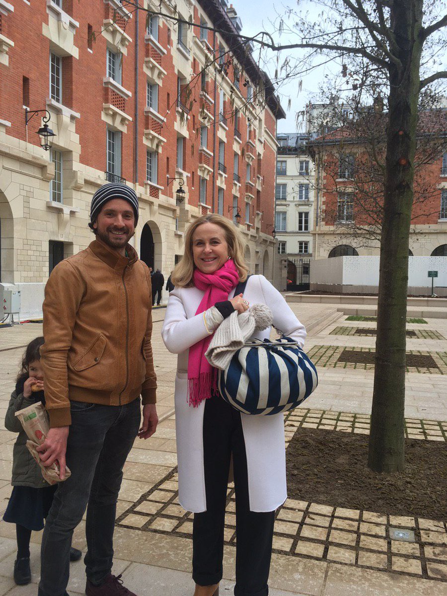 ➡️Aux portes ouvertes de la caserne des Minimes dans le 3e : un beau projet de réaménagement qui a permis de créer 70 logements, 12 locaux d’activité et 90 places de crèches pour les familles et les commerces de #ParisCentre ! 
#NouveauParis #Municipales2020