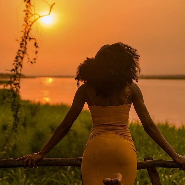 missuganda_na's tweet photo. If you want to take a peek at heaven, look into the sunset. The best place to see it on the Nile River is the honeymoon suite at @nilesafarilodge!
...
#CaresTour2020 #VanessasHomeComing #MissUgandaNorthAmerica #CaresTour #Tourism #Culture #Charity #Visit… https://t.co/otTFZX7FYD https://t.co/RR6KE5HZl2