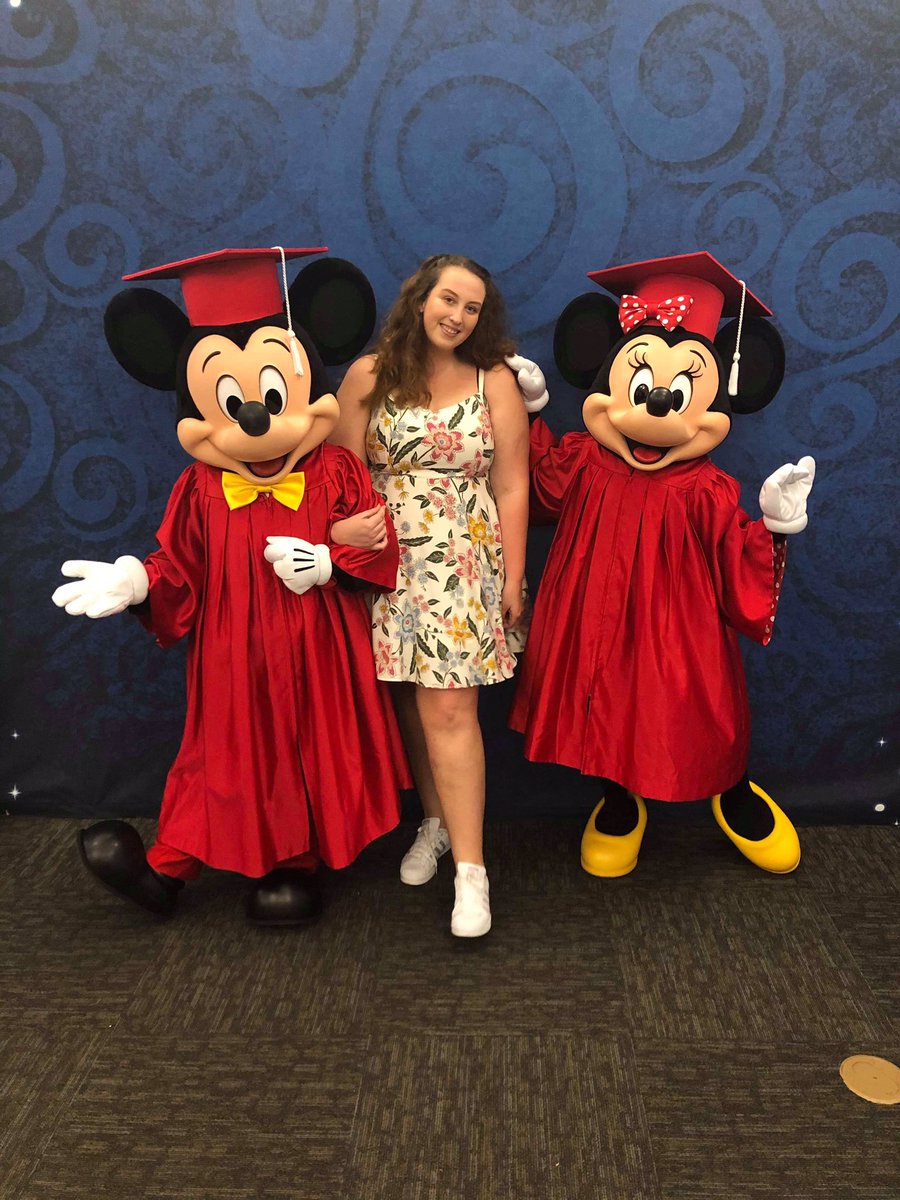 chloenicholson7's tweet photo. Today I graduated in making magic ✨✨ #disneyip https://t.co/UvsAZMDaER