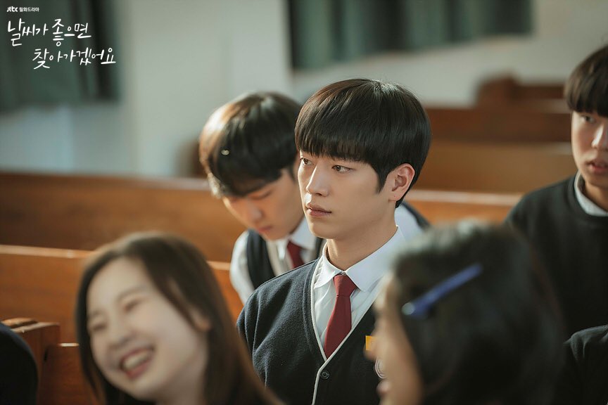 kangjoonintl's tweet photo. New official stills from “When the Weather Is Fine” episode 1 and 2 https://t.co/adcdHHD1z7

#서강준 #徐康俊 #ソガンジュン #SeoKangJoon #SeoKangJun #날씨가좋으면찾아가겠어요 #WhentheWeatherIsFine https://t.co/kt9EoqWLcy