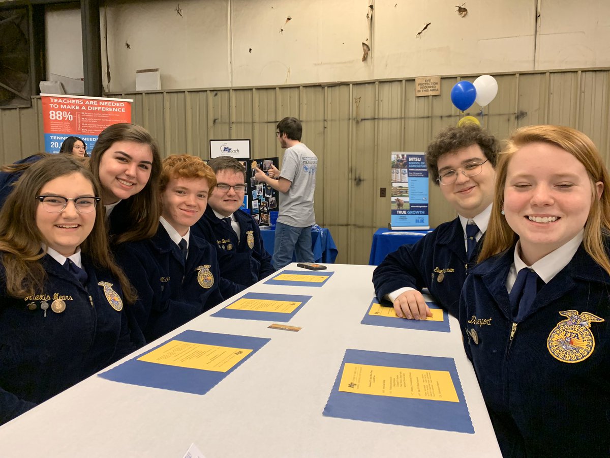 RiverdaleFFA's tweet image. #ffaweek would not be complete without a visit to @MTSUAg for the @tnffa Goodwill Tour! A great time to fellowship and celebrate with FFA chapter and the TN FFA State Officer Team. @RiverdaleHighTN