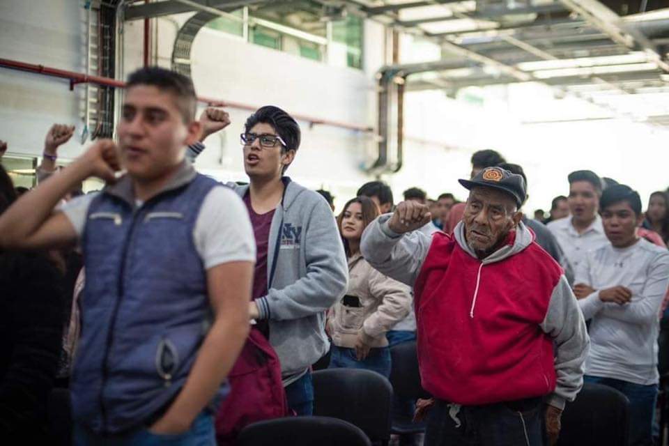 soniaoa's tweet image. Un lobo nunca aulla solo. Esa es mi universidad!!! #orgullosamenteBUAP #BUAP #BuapNiUnoMenos #BUAPSePara