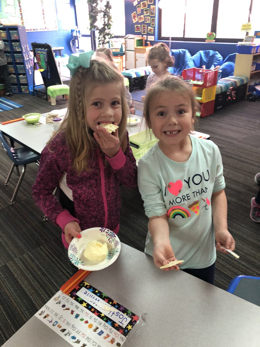 ksschaake's tweet photo. @ksschaake @WestyElemSchool 
Changing a liquid into a solid...homemade butter!!!!👍 https://t.co/U3wfh1kZUC