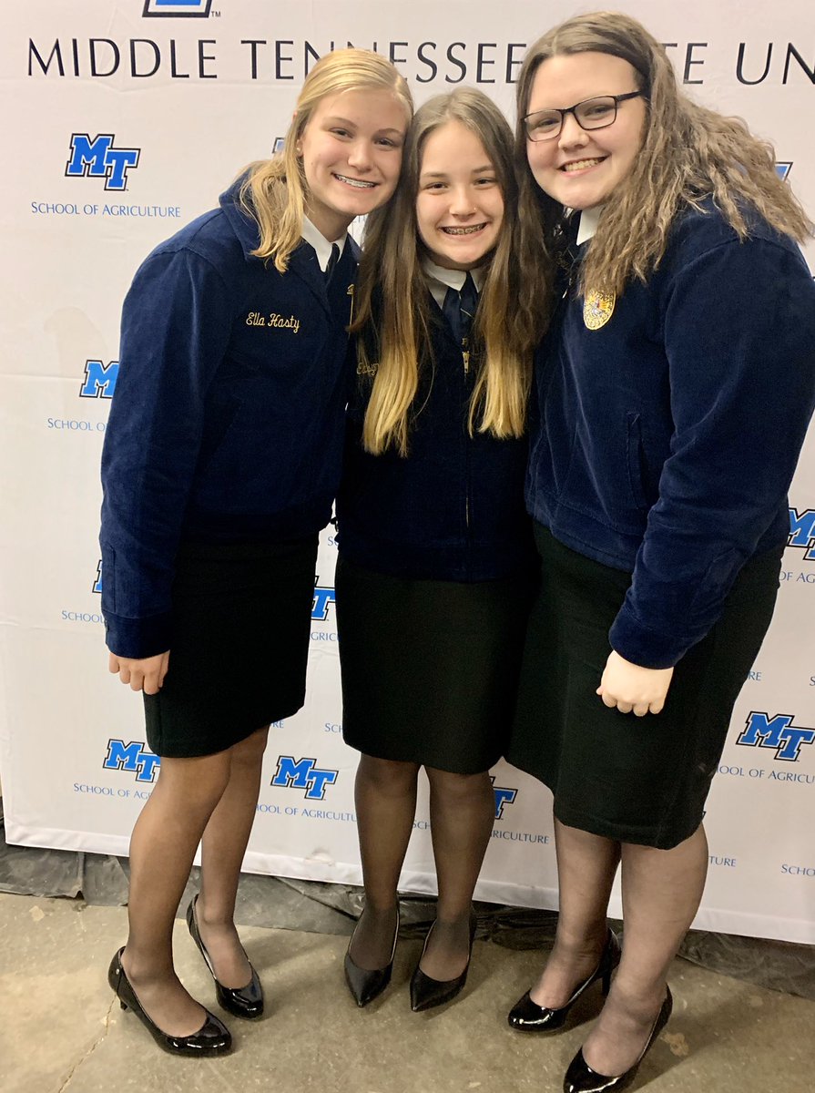 creek_ffa's tweet image. Today we had Mrs. Anita Ausenbaugh come and teach our students about floral design, had our FFA member cook-out, and went to the MTSU Goodwill Tour hosted by MTSU School of Agriculture! Shoutout to all those who help make our students phenomenal! @RuCoCTE @stewartscreekhs