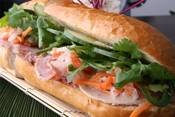Nằm trong top 10 thế giới món ngon đường phố !! Hãy đưa ra lời xin lỗi chính thức dành cho chúng tôi. 
#KoreansApologizetoVietnam