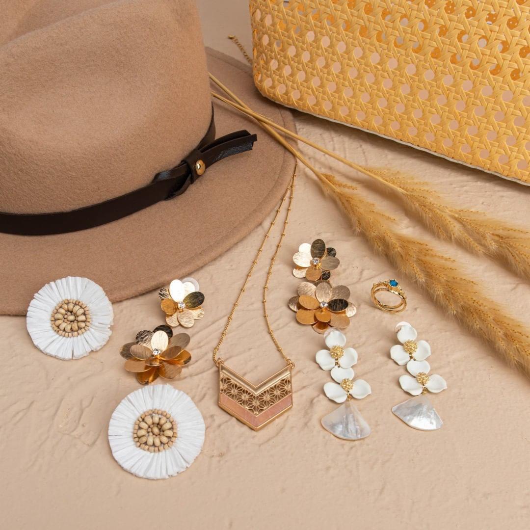 It's all in the details! ✨ Find beautiful accessories for any look at <a href="/francescas/">francesca's®</a>! (📸:<a href="/francescas/">francesca's®</a>)