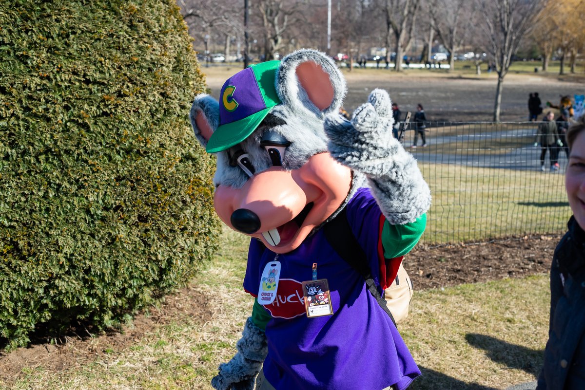 adelair_'s tweet photo. wait, was former Uprising MVP @Avast_o wearing the Charles suit at a Boston furry con? Was I at AvastCon all this time? Does this mean he's getting back on the team? Do I get to be Chad of the Con?
#ANE2020 #Avastcon
(Just kidding, it's @TaylorxxWolfie) https://t.co/3IELp8GL2v