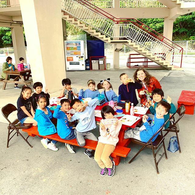 ocsiconnect's tweet photo. Lunch with the Principal 🥪🥙🥗 #okinawa #christianschool #internationalschool https://t.co/c4fcm8T2rh https://t.co/Q50TN6g6cM