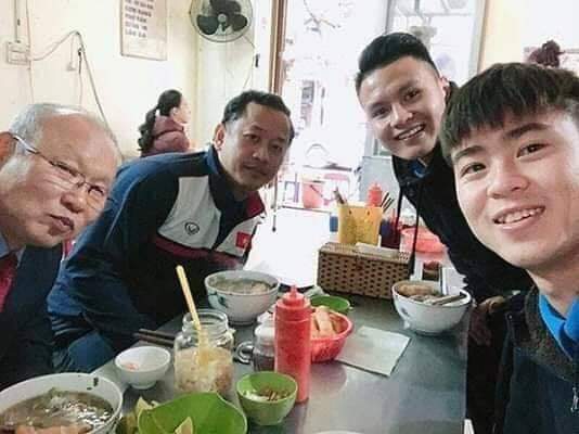 Tôi cảm thấy thoải mái, yên tâm và rất ngon ❤️ #KoreansApologizetoVietnam