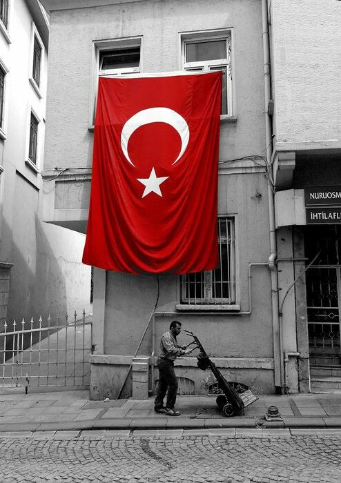 MORMANTOO's tweet photo. -Şereftir Seni Sevmek.. ☝🇹🇷
#Greece https://t.co/UKl9Al1SO8