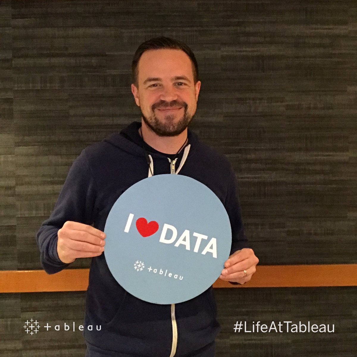 206andrew's tweet photo. We had a great three days for our @tableau Marketing Kickoff this week. It was an incredible opportunity to partner with 300+ marketing colleagues on the future of marketing at Tableau. #datafam #LifeAtTableau https://t.co/1QZGdDqXIF