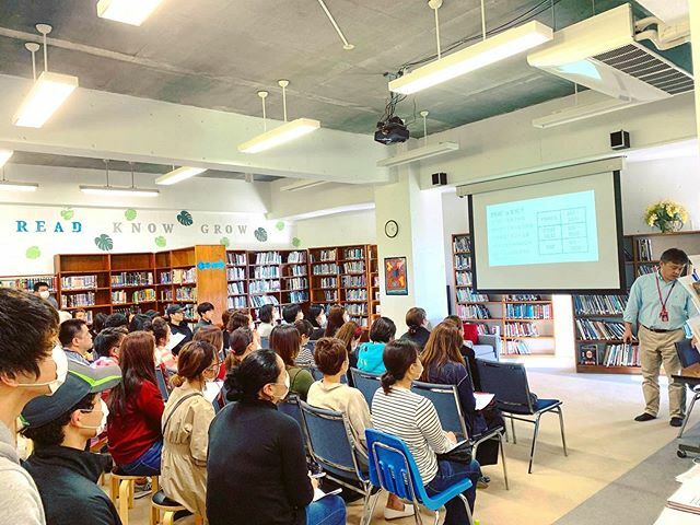 ocsiconnect's tweet photo. College Guidance Info Session (in Japanese) for parents &amp; students! Thank you, Suzuki-sensei 😊 #okinawa #christianschool #internationalschool #大学進路説明会 #ガイダンスカウンセラー https://t.co/CIhbwQx5pI https://t.co/2BYCCmSJyP